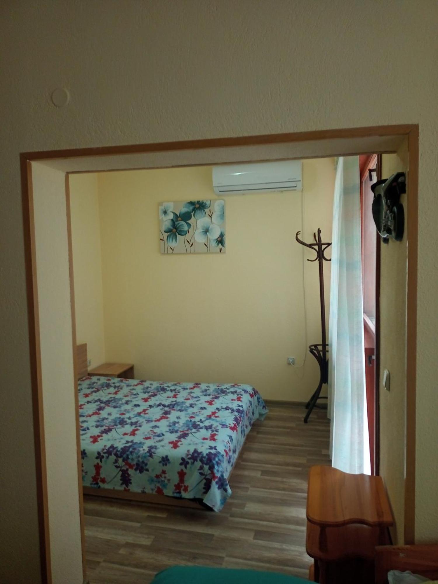 Family Hotel Shisharka 巴塔克 外观 照片