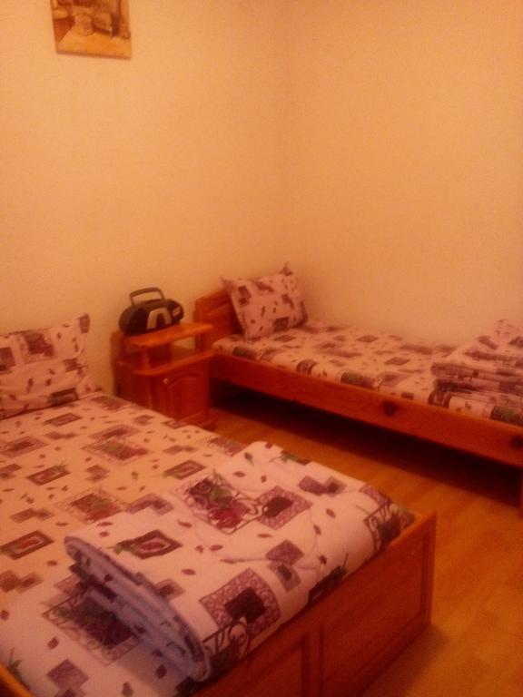 Family Hotel Shisharka 巴塔克 外观 照片