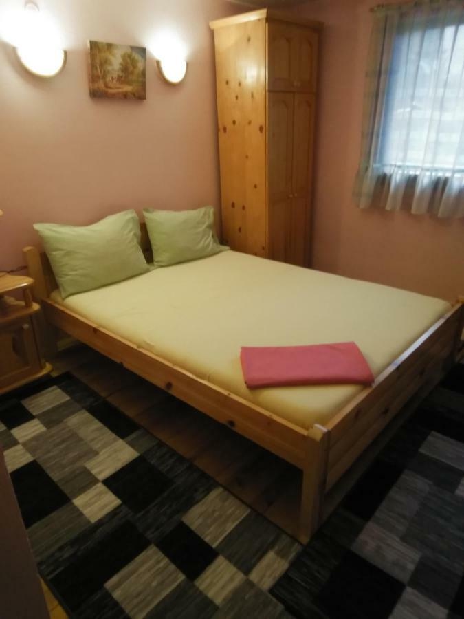 Family Hotel Shisharka 巴塔克 外观 照片